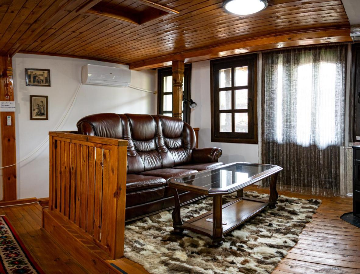 Razsukanova House , Разсукановата Къща Elena Exteriér fotografie